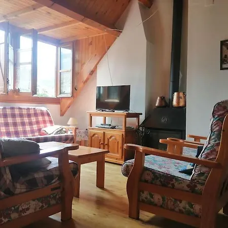 Apartman Chimenea Y Espacio Todos, Ideal Familias - Isard 2 *
